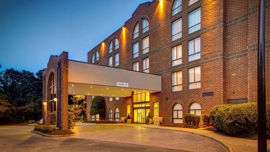 Embassy Suites Williamsburg