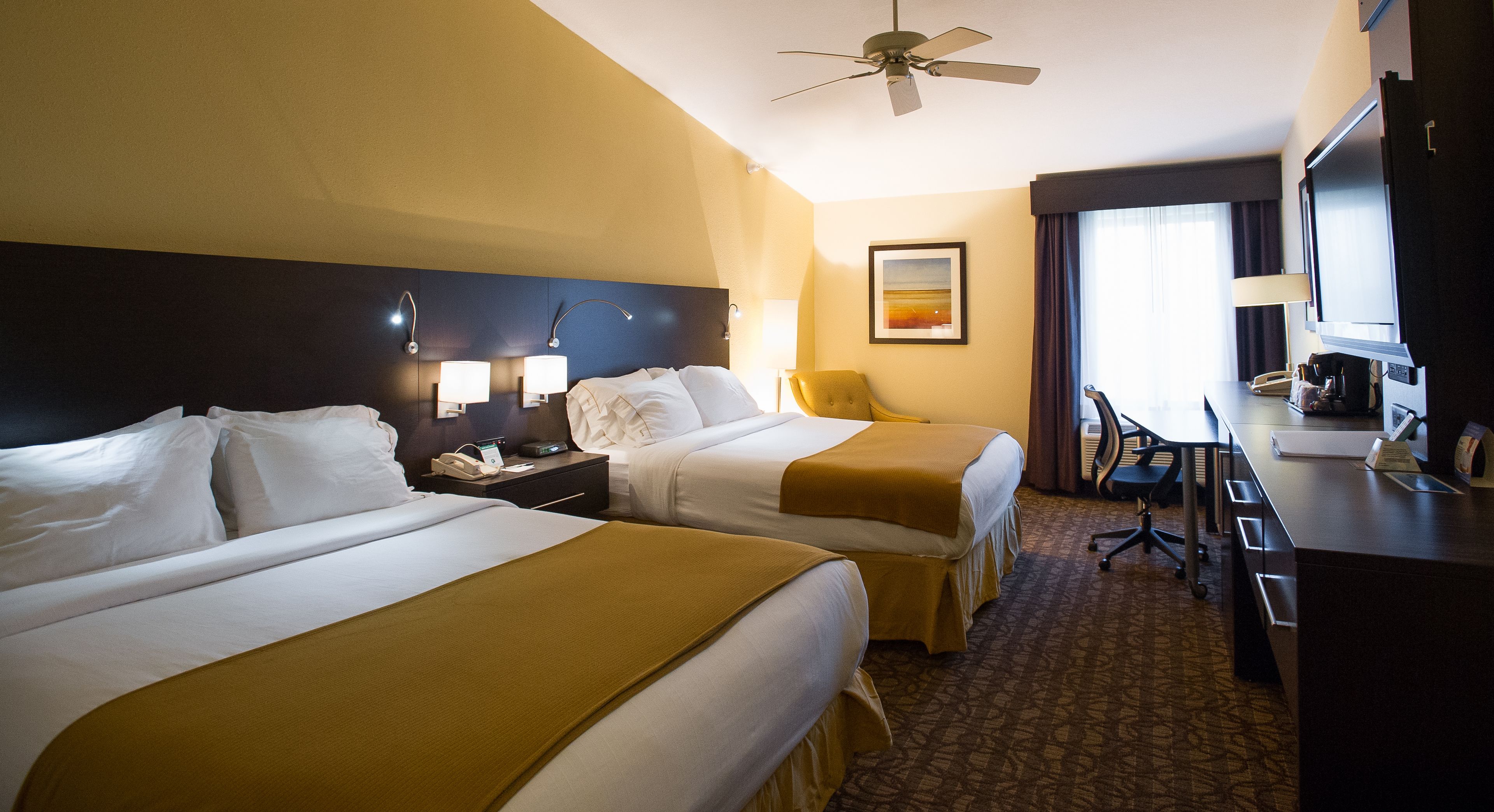 in-room safe, desk, iron/ironing board, free wifi