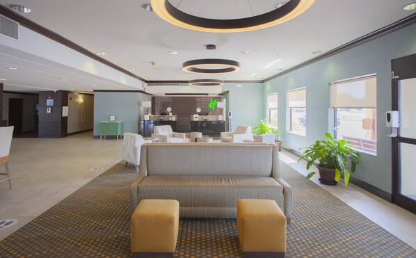 Lobby-Lounge