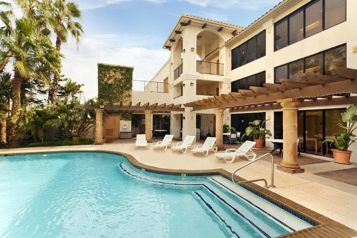 Port Isabel (TX) Home2 Suites by Hilton South Padre Island Hotel room