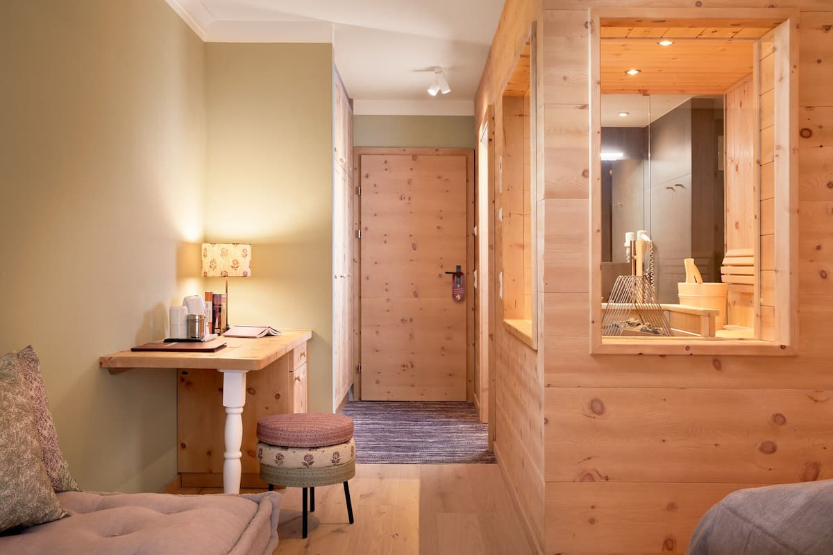 premium double room, sauna | 1 bedroom, hypo-allergenic bedding, in-room safe, desk