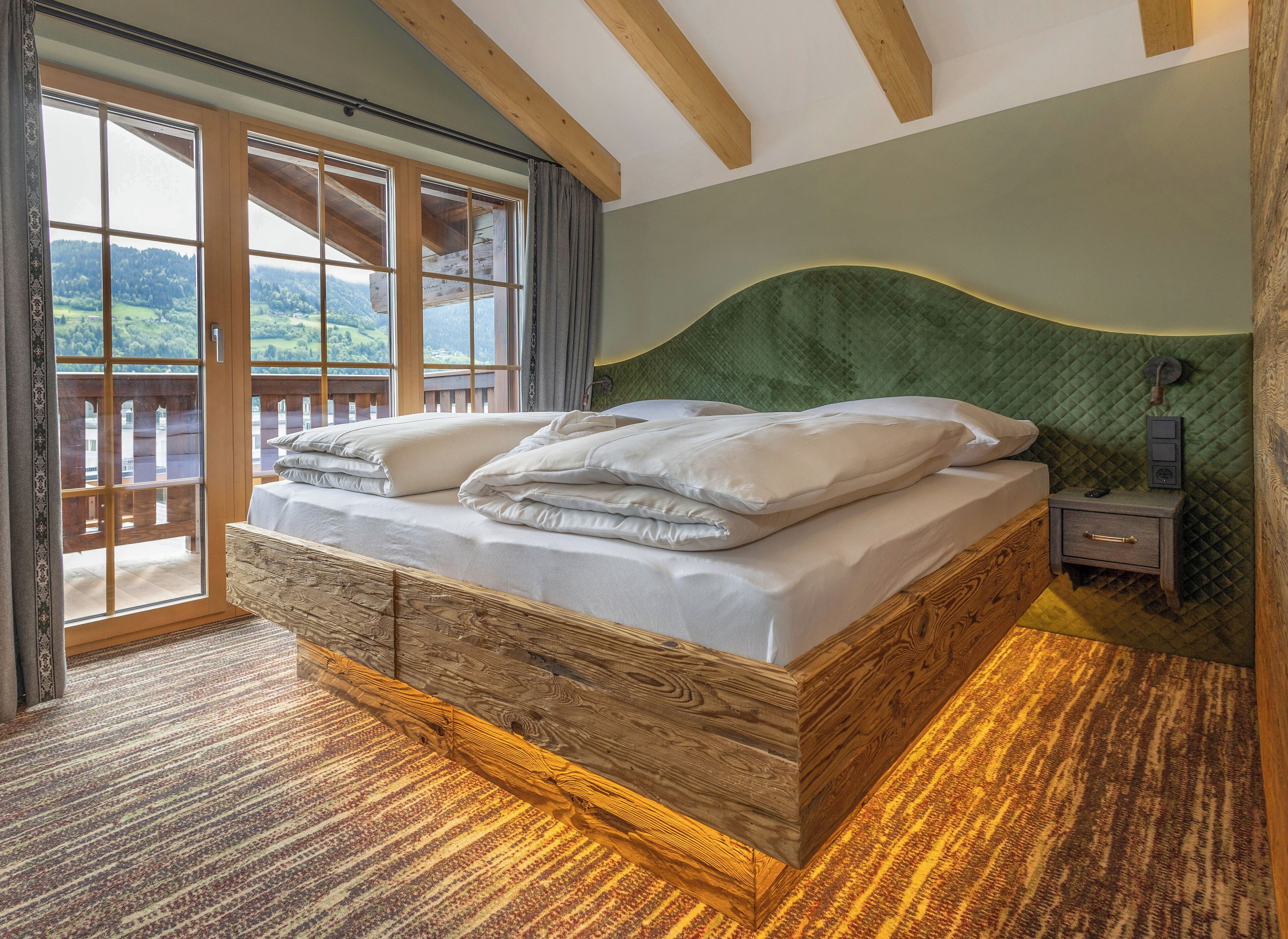 Comfort tweepersoonskamer | Uitzicht vanaf balkon