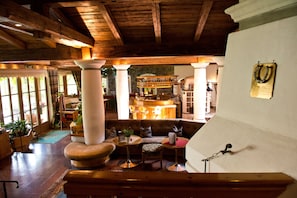 Bar lounge
