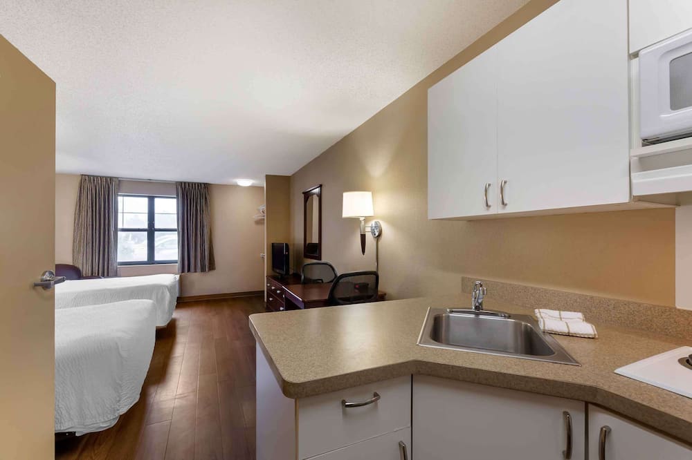 Extended Stay America Suites Cleveland Brooklyn