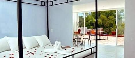 In-room safe, desk, soundproofing, iron/ironing board