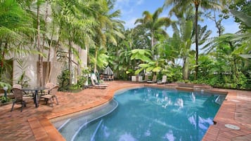 Outdoor pool, sun loungers