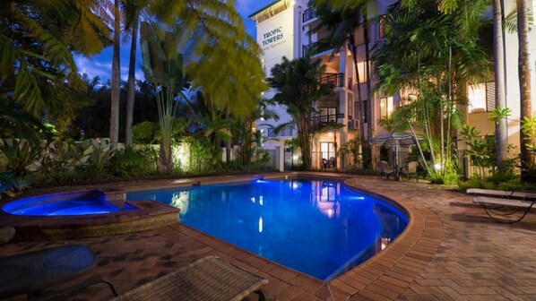 Outdoor pool, sun loungers
