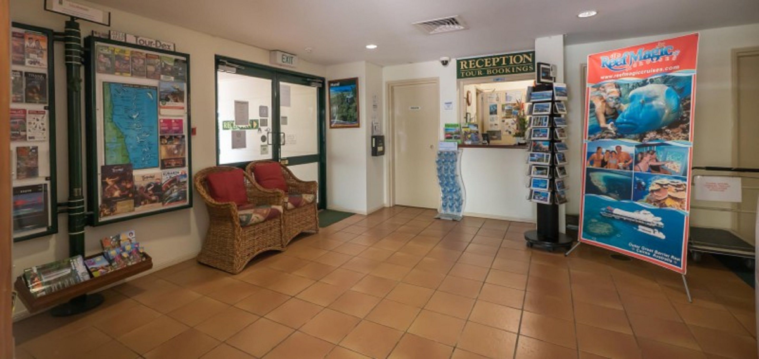 Tropic Towers Apartments — image 21