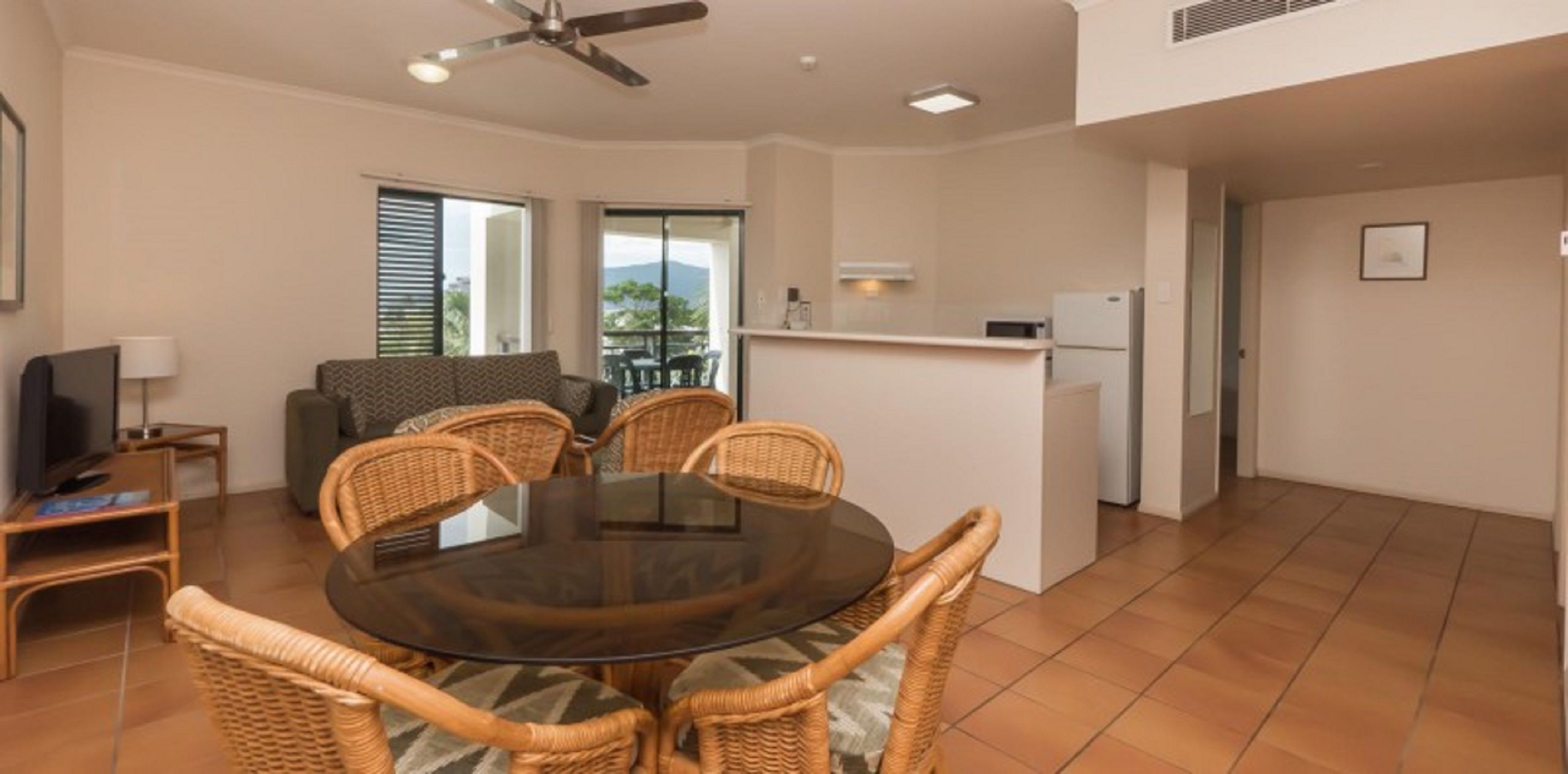 Tropic Towers Apartments — image 14