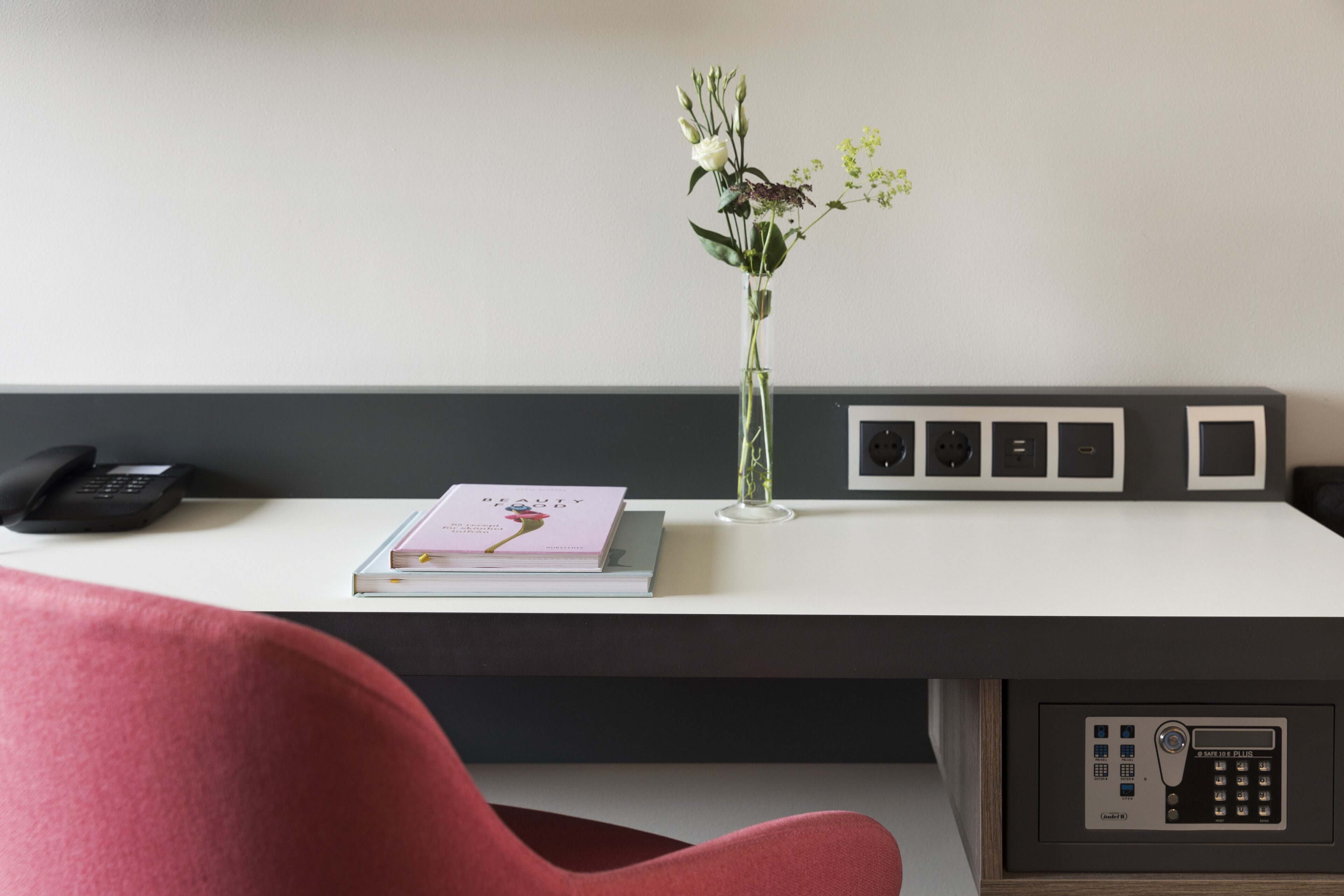 good morning double room | 1 bedroom, in-room safe, desk, blackout curtains