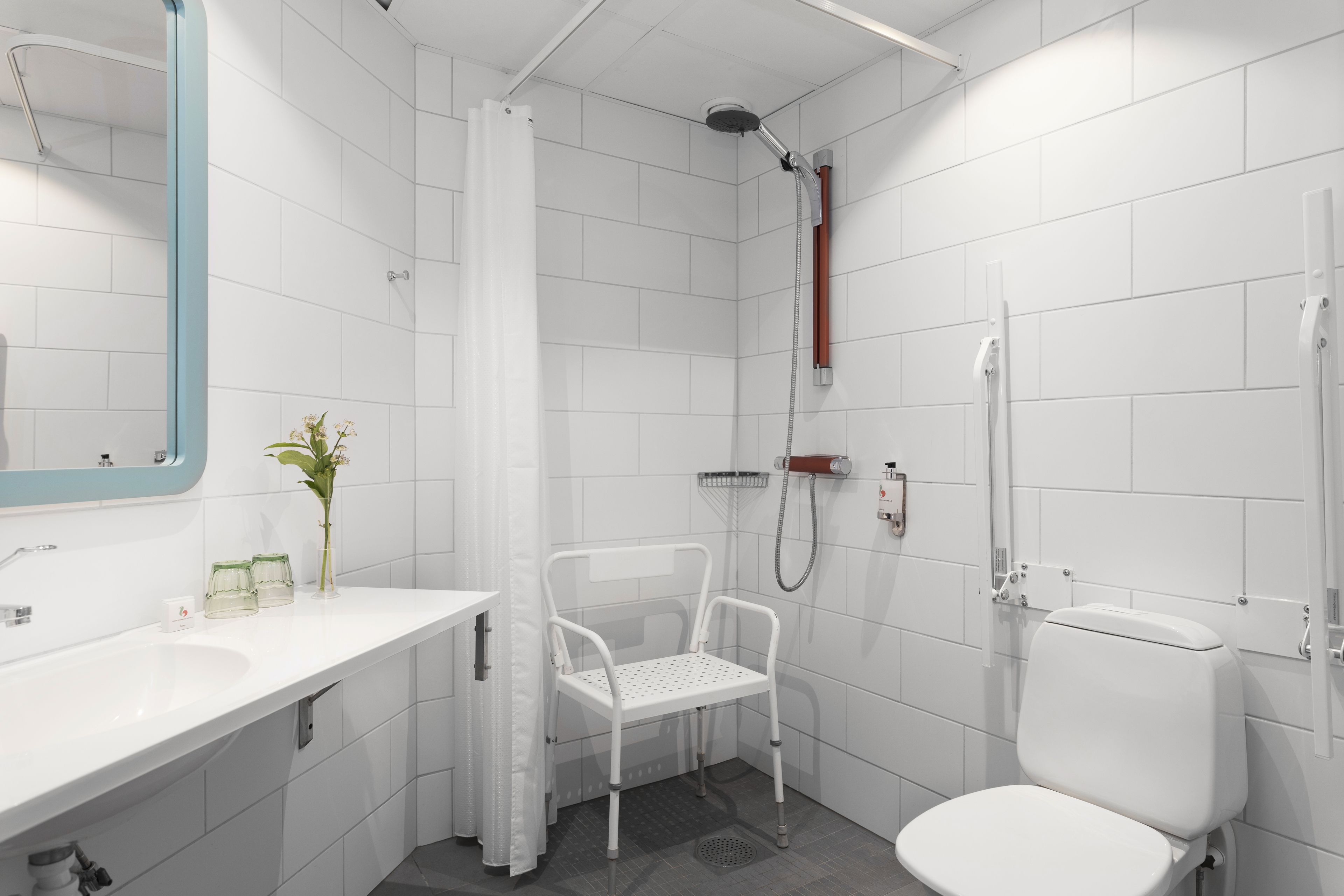 1 bedroom, in-room safe, desk, blackout curtains