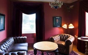 Bar lounge
