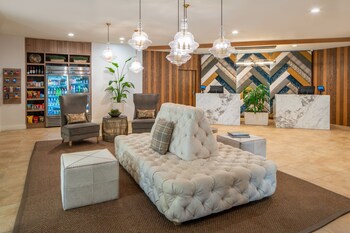 Lobby lounge at Residence Inn Charleston Riverview