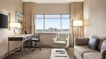 Premium bedding, in-room safe, desk, iron/ironing board