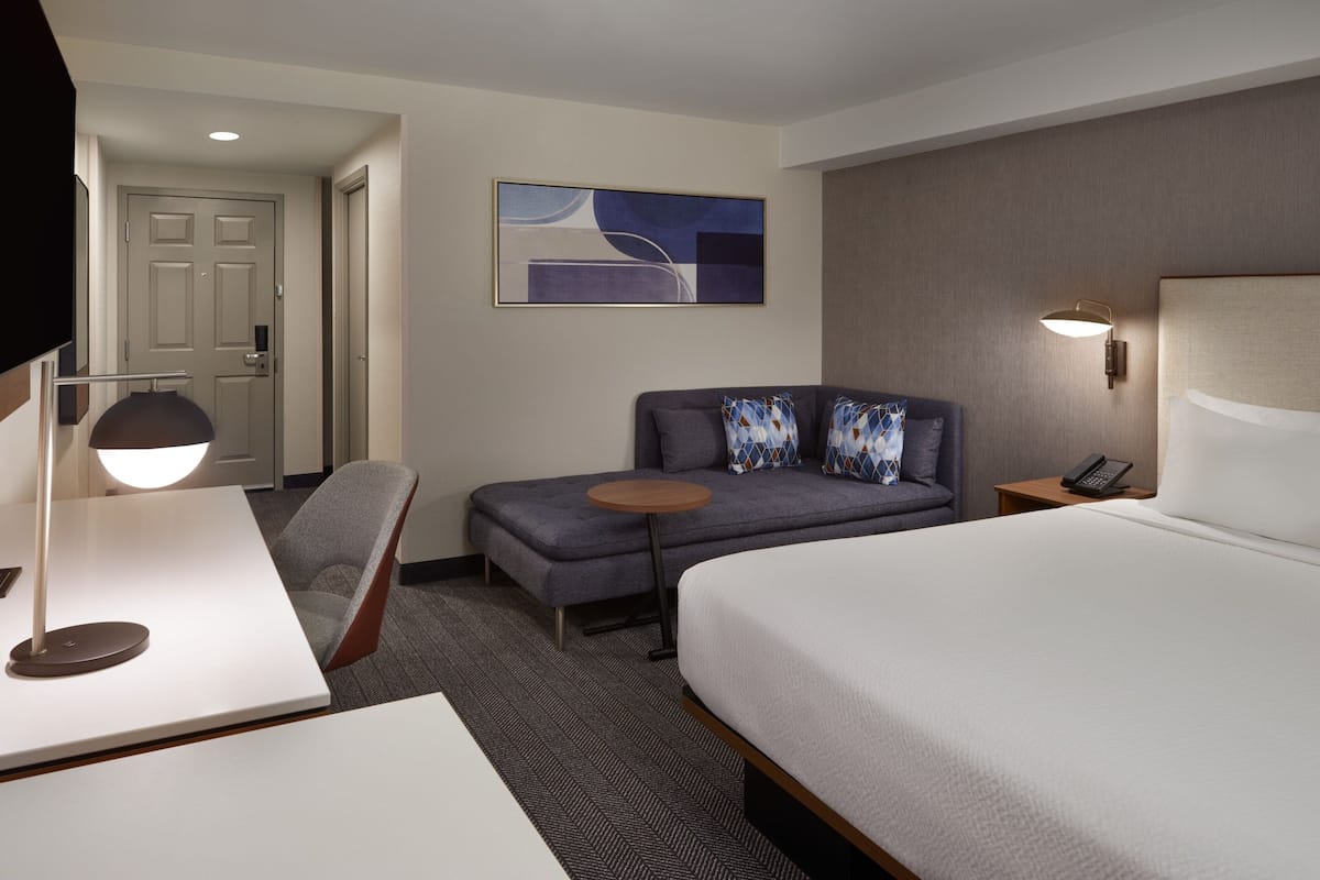 Room, 1 King Bed, City View | 1 bedroom, desk, blackout drapes, iron/ironing board