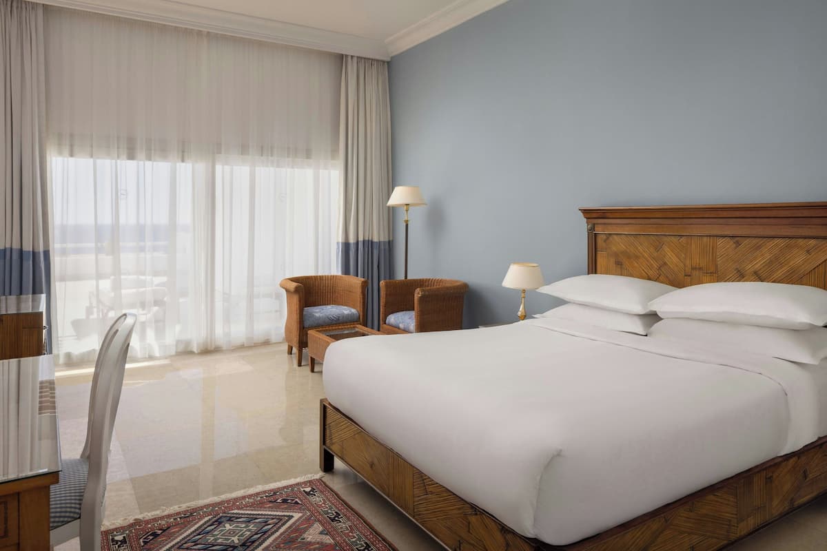 Suite Présidentielle, balcon, vue mer (High Floor) | Surmatelas, minibar, coffres-forts dans les chambres, bureau