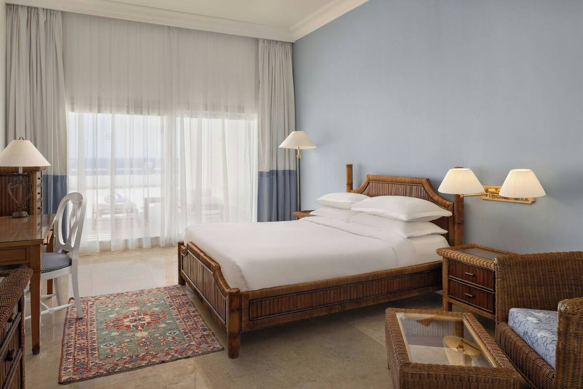 Junior Suite, Balcony, Sea View (High Floor, Diplomatic)