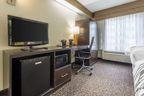 Double Room, 2 Double Beds, Non-Smoking, Refrigerator & Microwave | Pillow-top beds, in-room safe, desk, blackout curtains