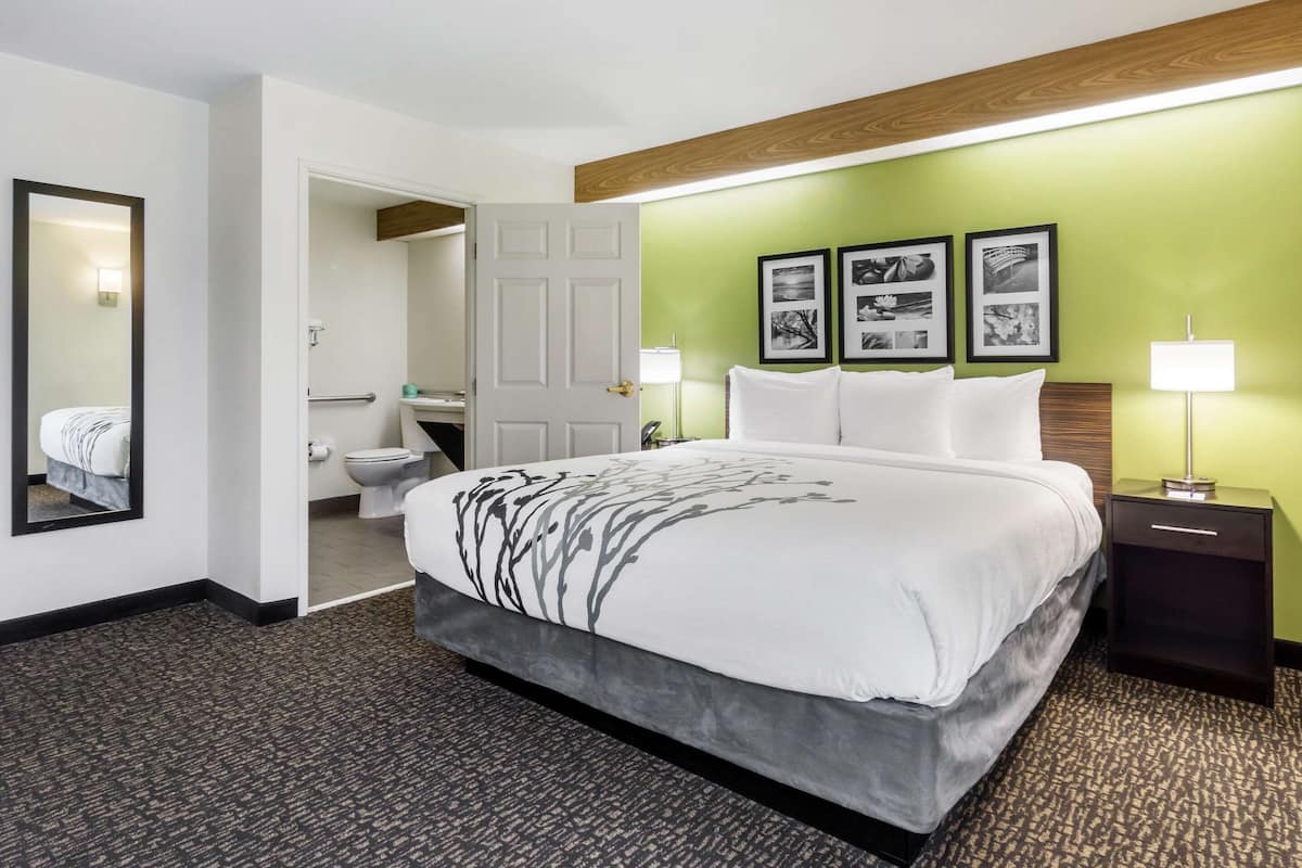 Pillow-top beds, in-room safe, desk, blackout curtains