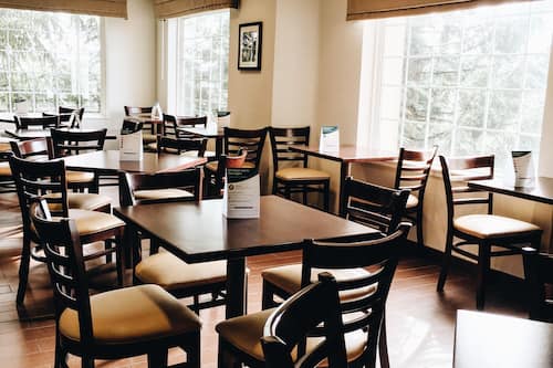 Colazione a buffet inclusa, servita tutte le mattine