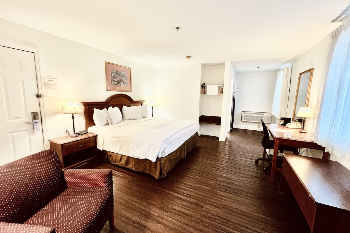 Chambre, 1 très grand lit, non-fumeur | Coffre-fort, décor unique, ameublement unique