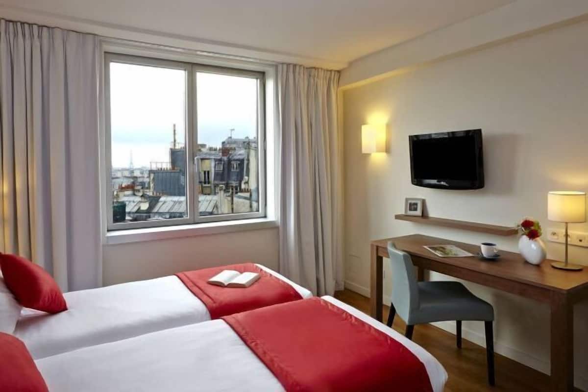 1 bedroom, in-room safe, individually decorated, individually furnished