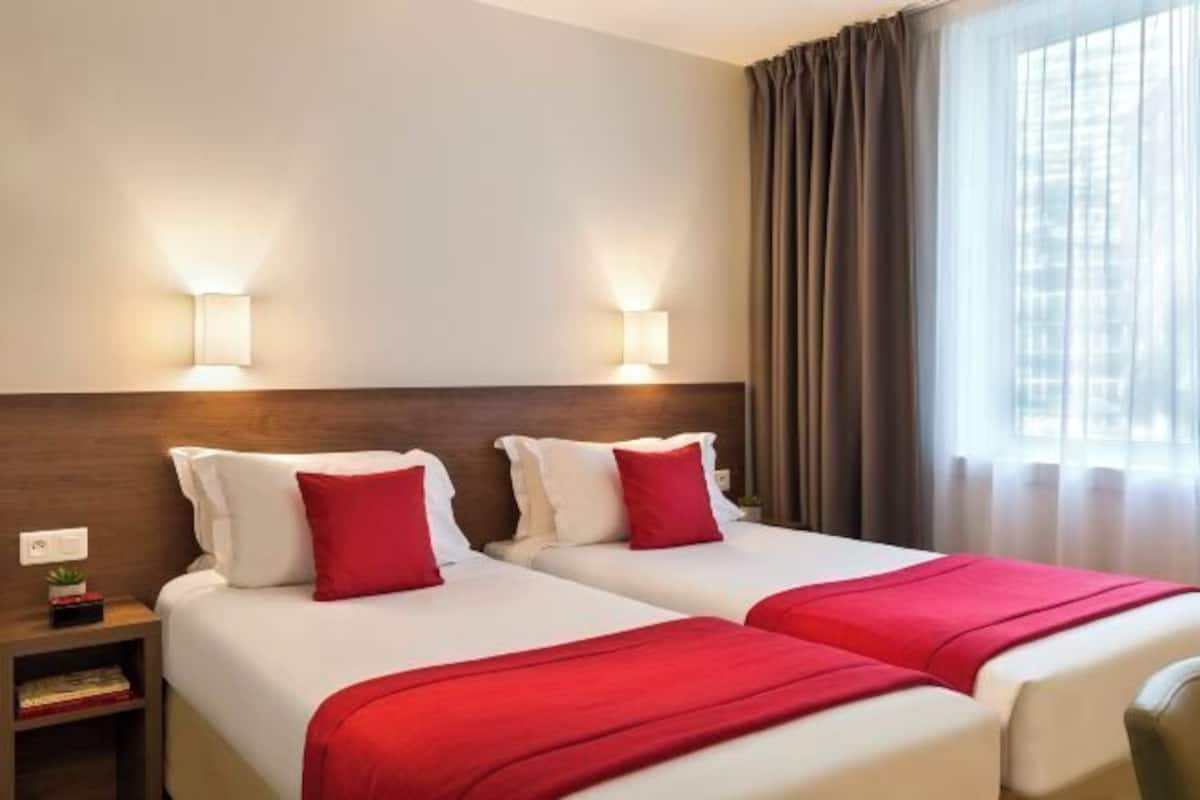 1 bedroom, in-room safe, individually decorated, individually furnished
