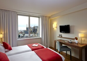 In-room safe, individually decorated, individually furnished, desk - Citadines Place d’Italie Paris (Paris)