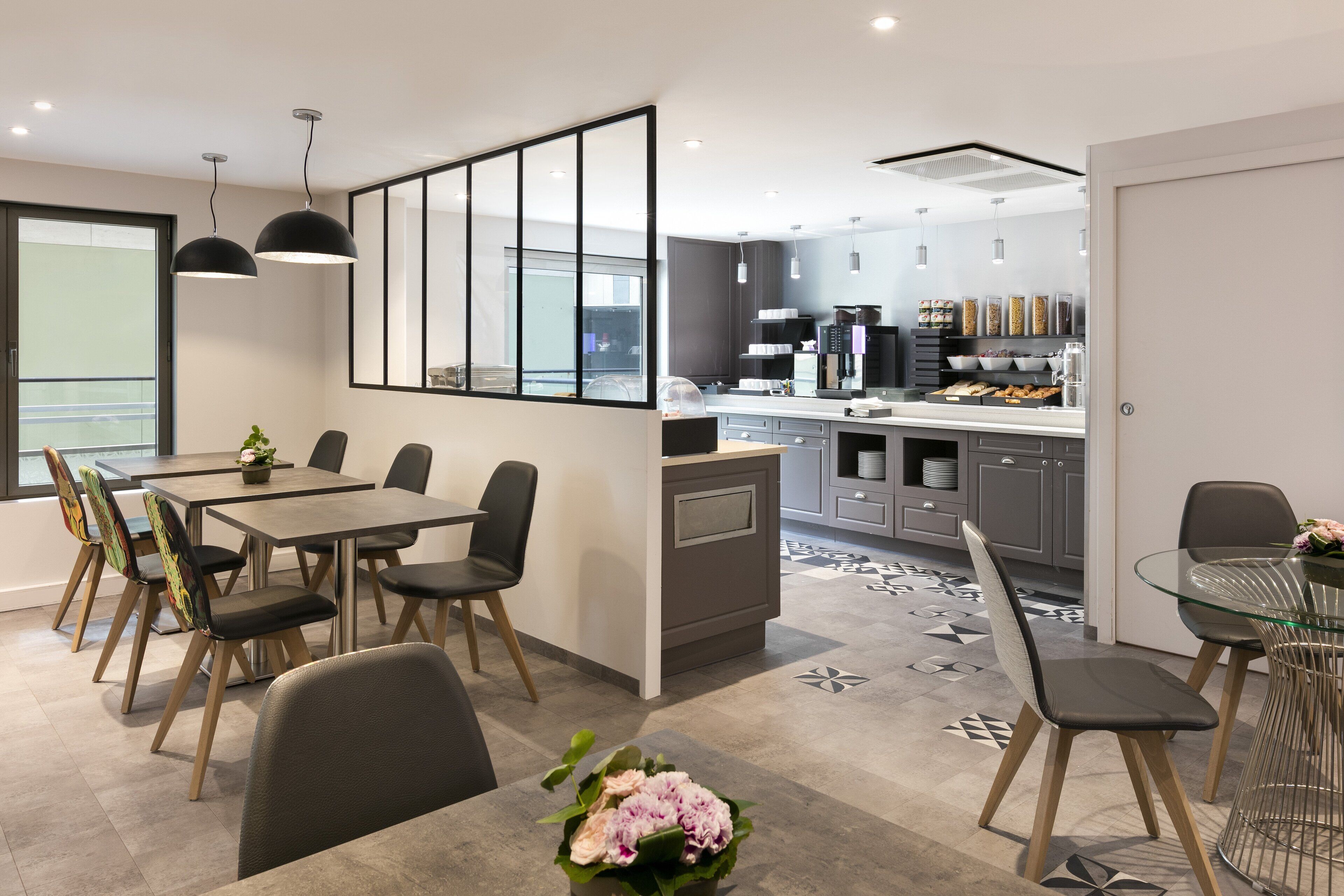 Daily buffet breakfast (EUR 15 per person)