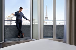 Studio, Balcony (Eiffel Tower View) | Balcony view