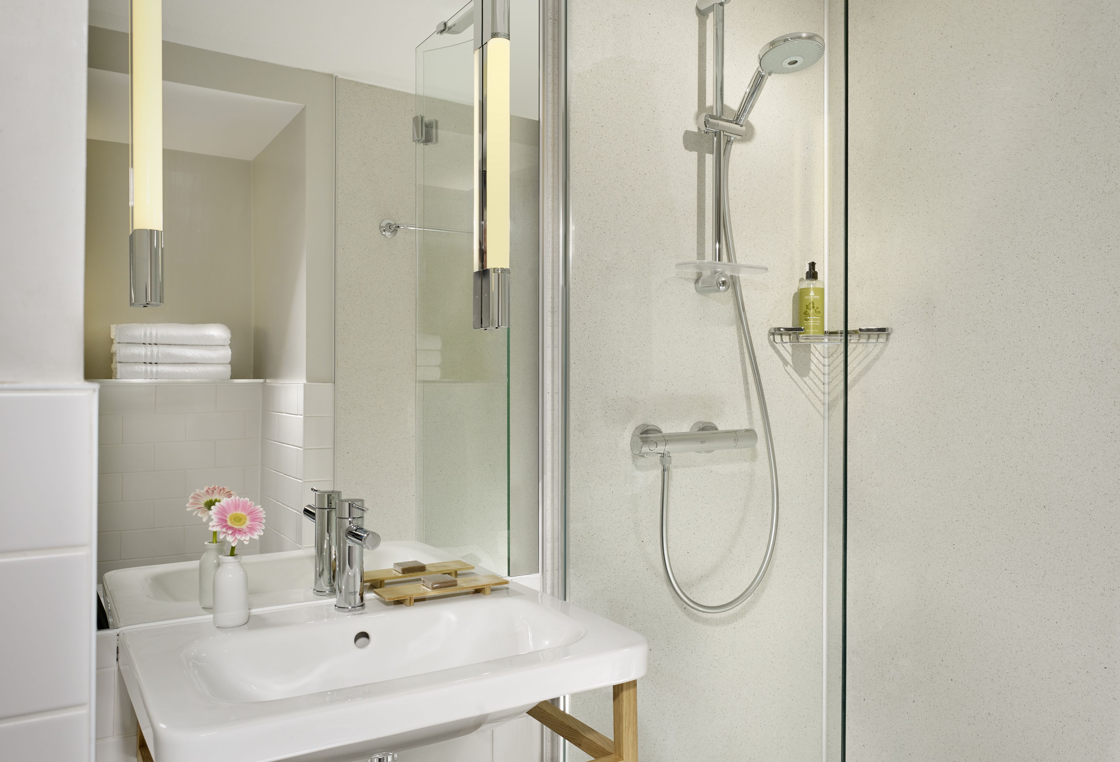 shower, rainfall showerhead, eco-friendly toiletries, hair dryer