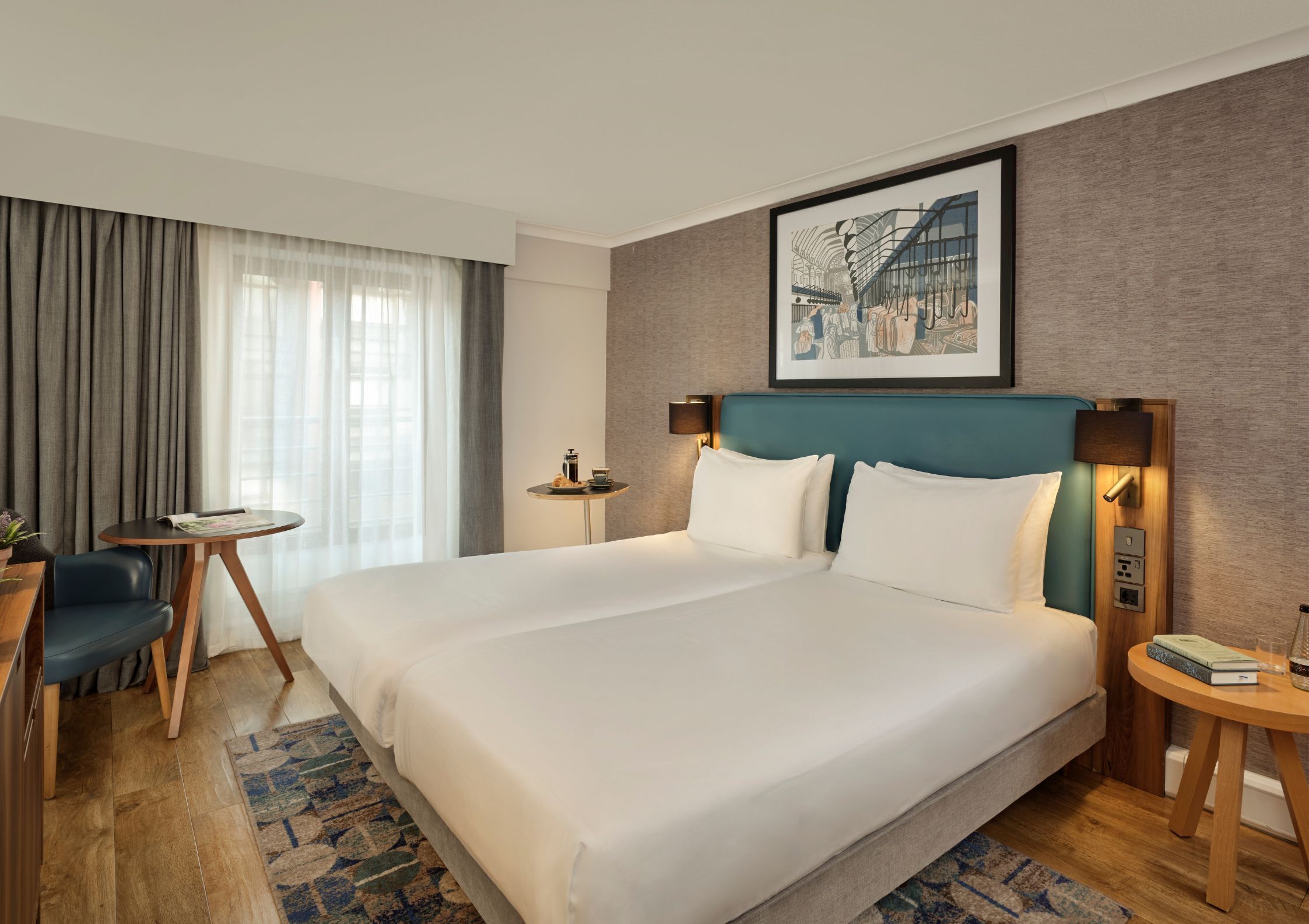 Standard Room, 1 Double Bed (Classic Room) | In-room safe, individually decorated, individually furnished