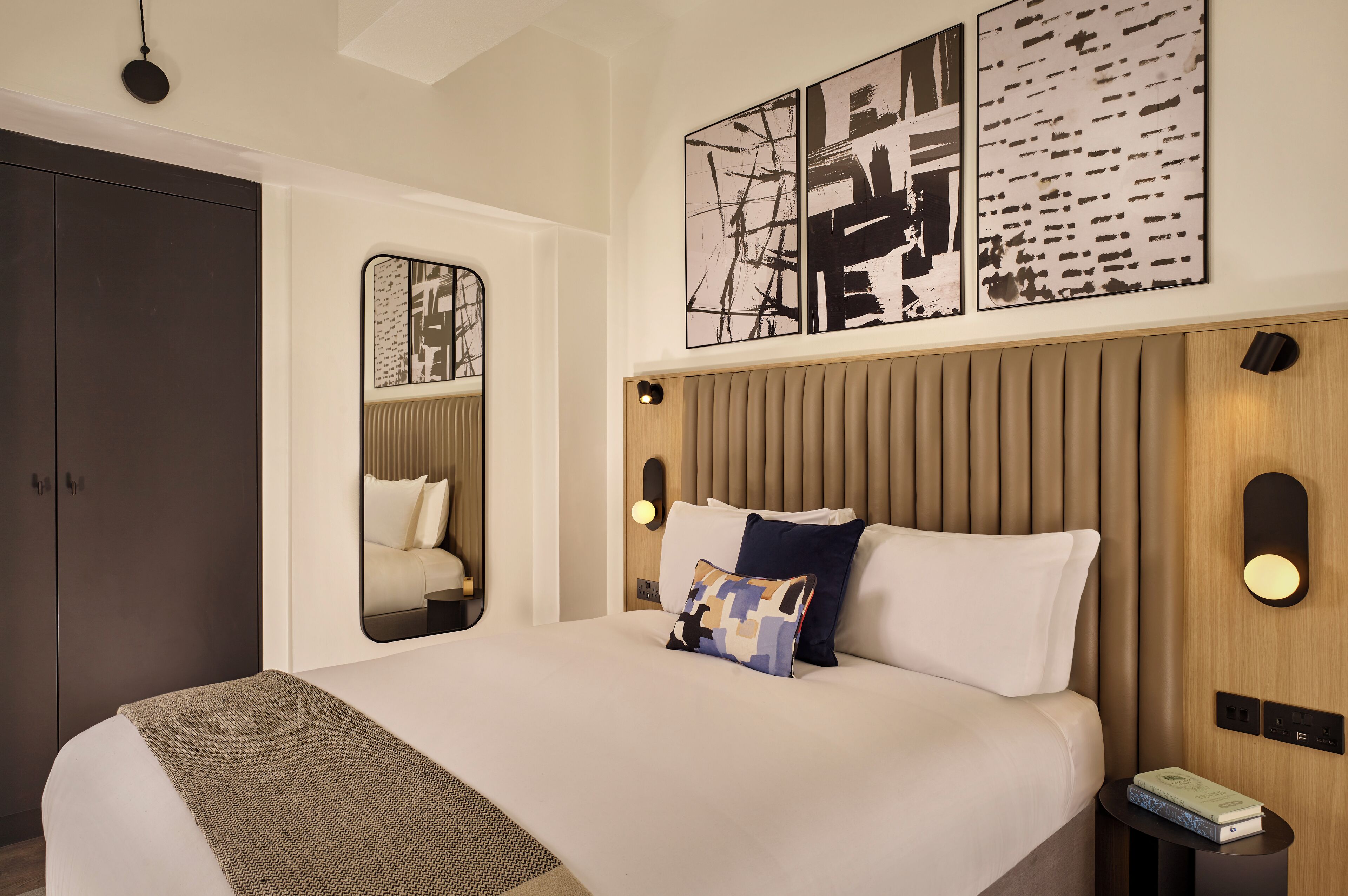 In-room safe, desk, blackout drapes, soundproofing