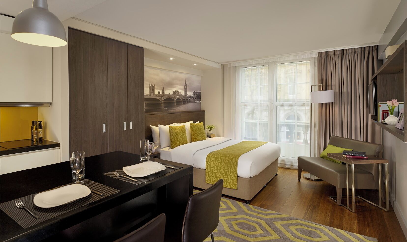 Studio | Egyptian cotton sheets, premium bedding, in-room safe, desk