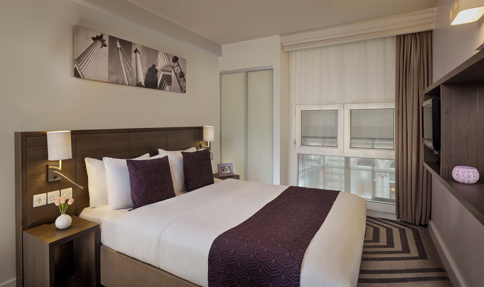 Apartment, 2 Bedrooms | Egyptian cotton sheets, premium bedding, in-room safe, desk
