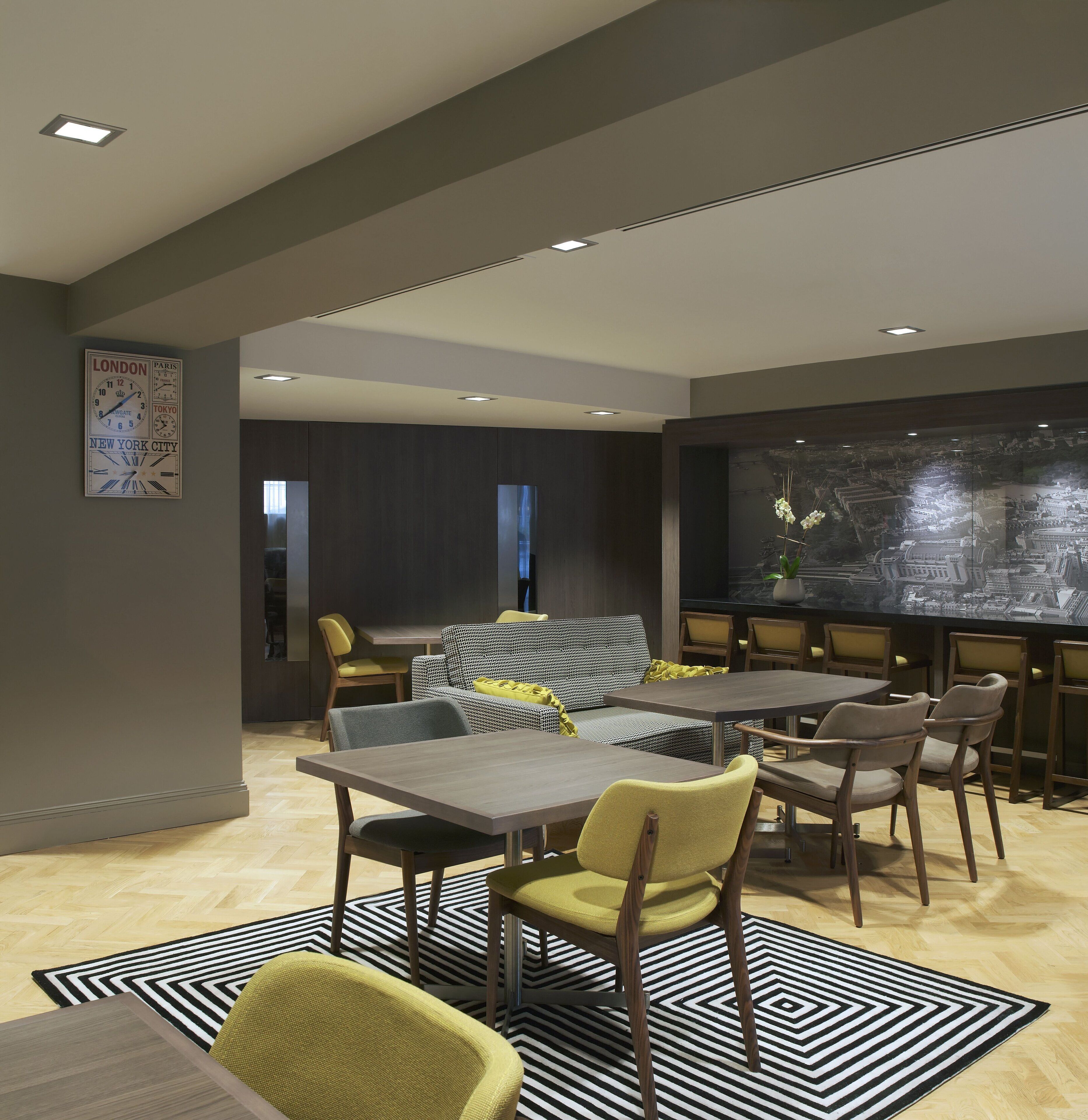 Daily buffet breakfast (GBP 15 per person)