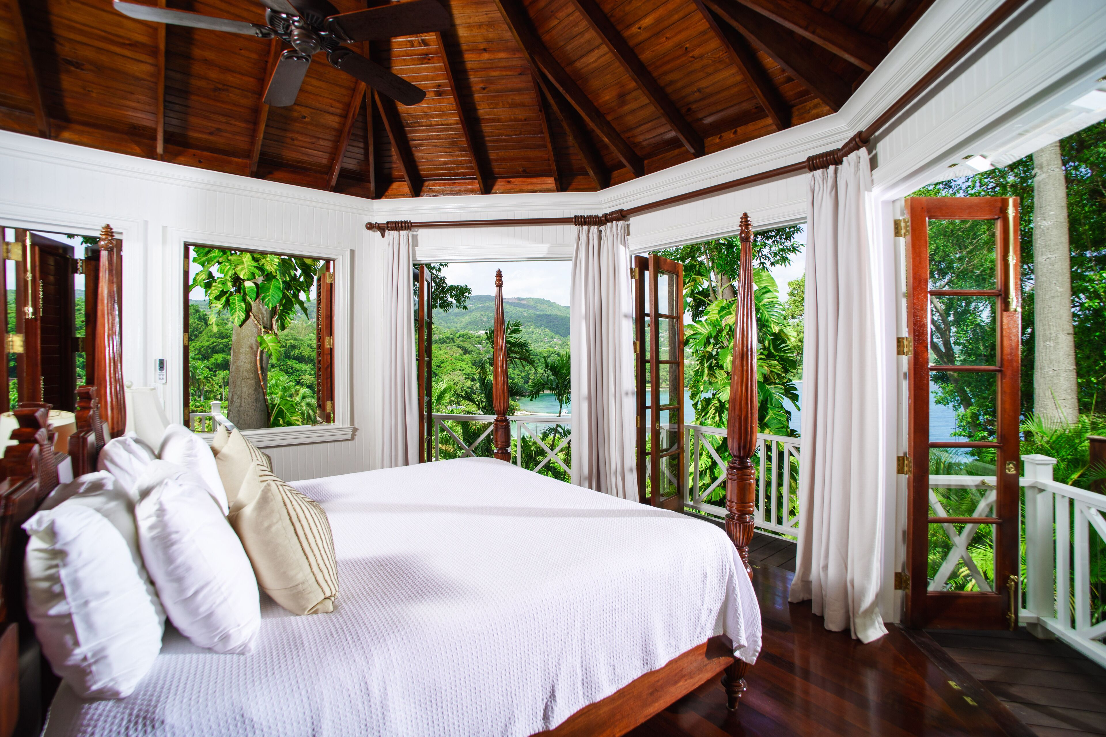 Estate Villa 5 bedroom | セーフティボックス (室内)、デスク、アイロン / アイロン台、WiFi (無料)