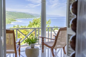 Suite, 1 Bedroom, Ocean View | In-room safe, desk, iron/ironing board, free WiFi