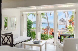 Premium Room, 1 King Bed, Balcony, Oceanfront | In-room safe, desk, iron/ironing board, free WiFi