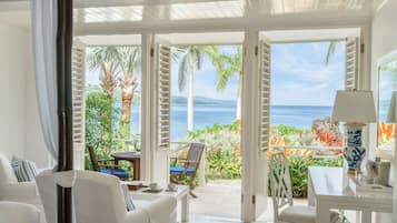 In-room safe, desk, iron/ironing board, free WiFi