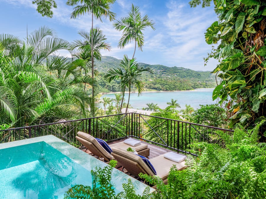 Estate Villa 5 bedroom | Caja de seguridad en la habitación y escritorio