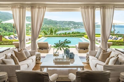 Round Hill Hotel And Villas