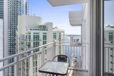 Fortune House Hotel Suites - Image 3