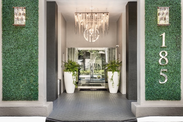 Entrée de l’hébergement