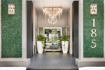 Hotel entrance at Fortune House Hotel Suites