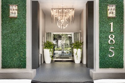 Fortune House Hotel Suites