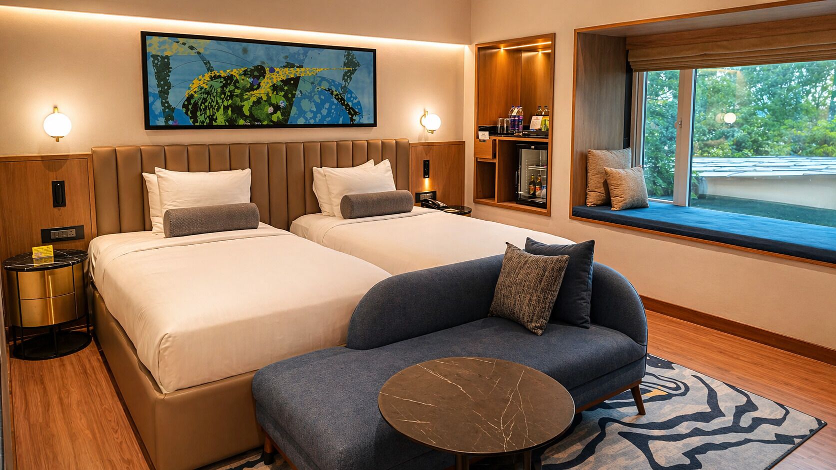 Ropa de cama de alta calidad, colchones con efecto memoria y minibar 