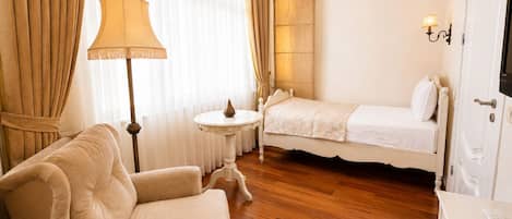 Family Suite, 2 Bedrooms | Premium bedding, in-room safe, desk, soundproofing