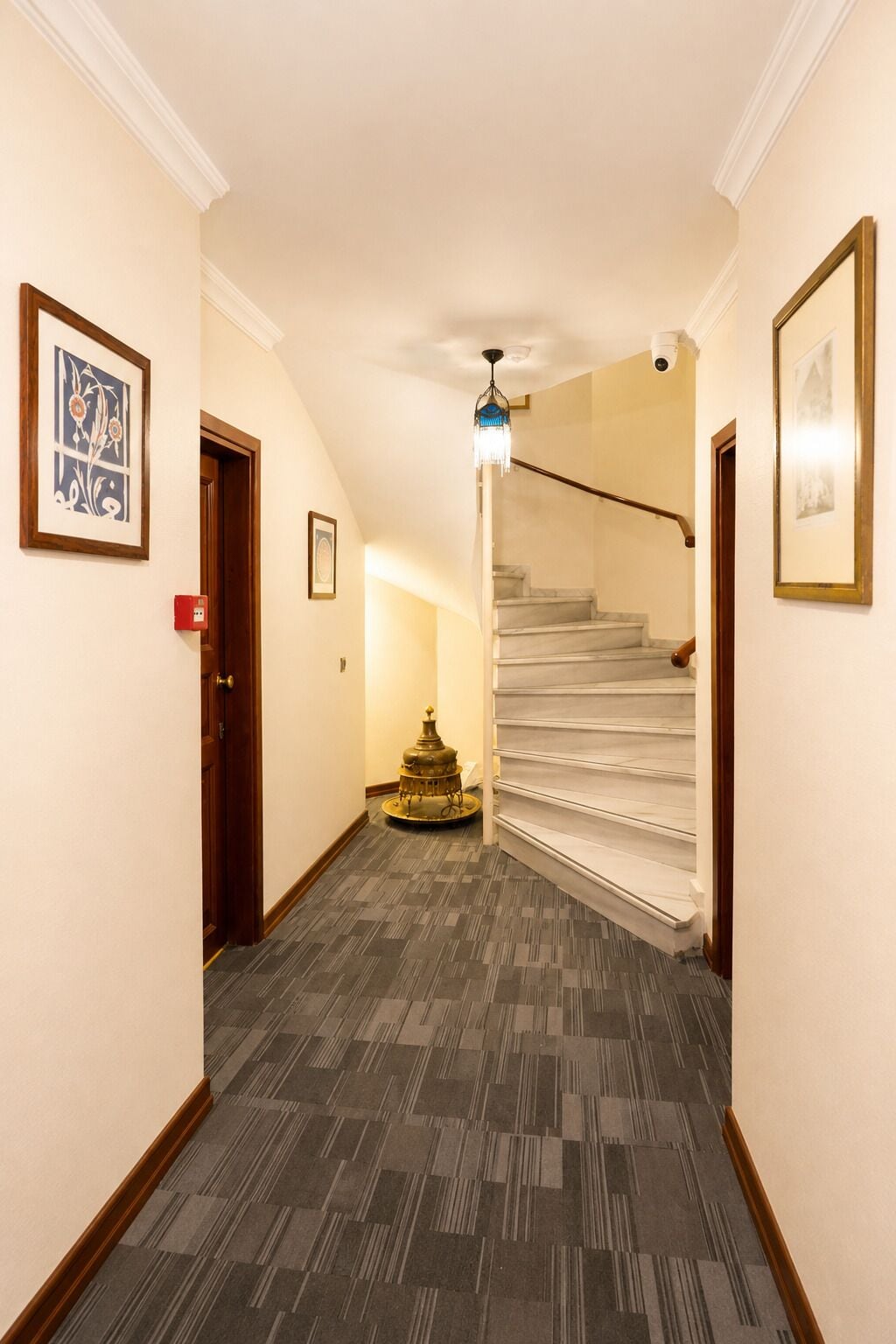 Lorong