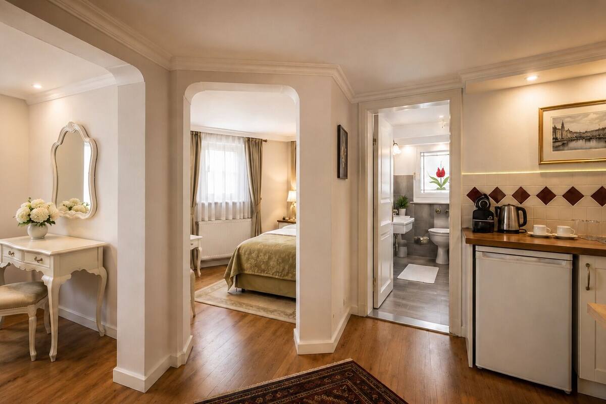 Economy Triple/Basement Floor | Premium bedding, in-room safe, desk, soundproofing